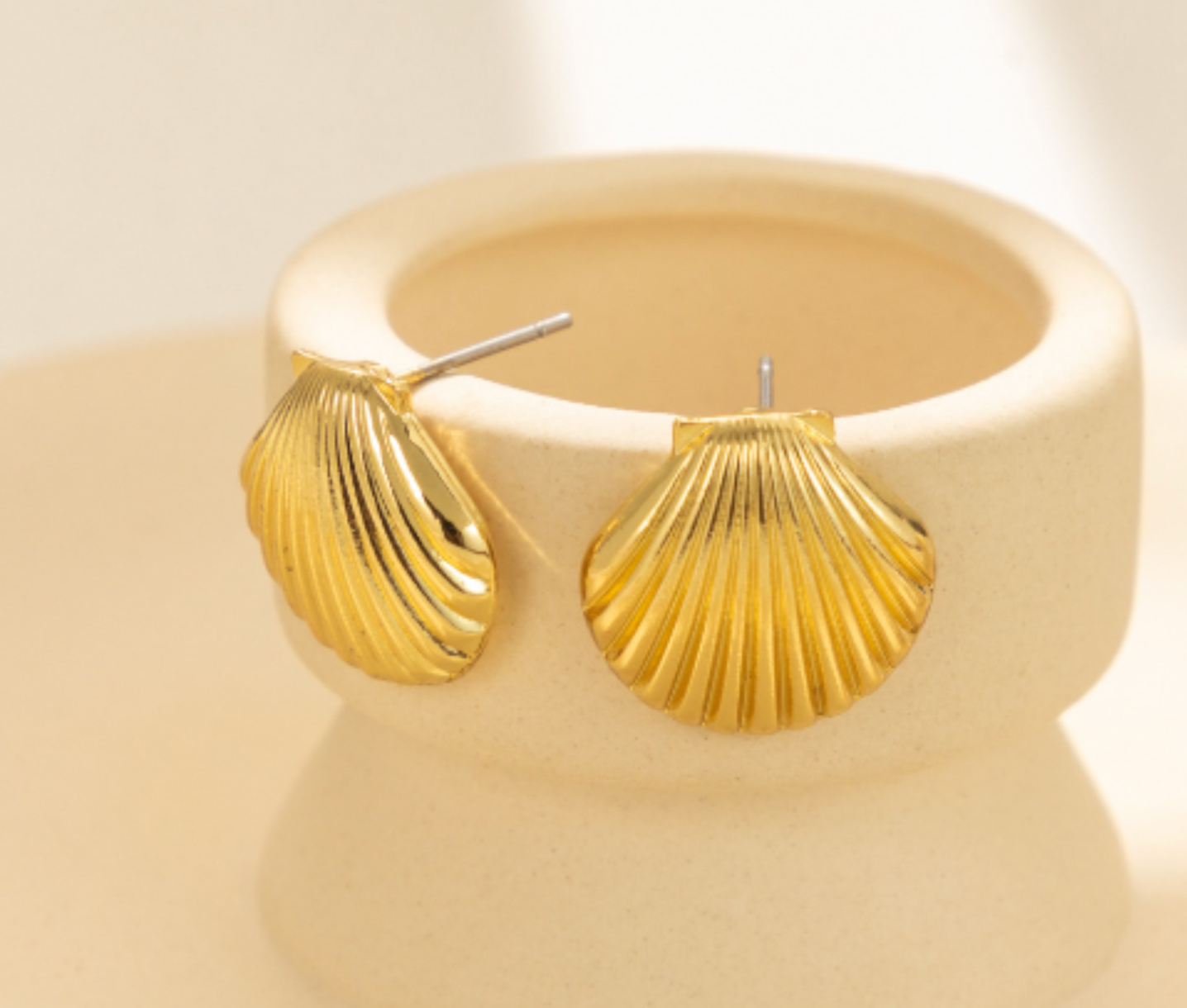 Jimmi Shell Earrings FestiveHeaven