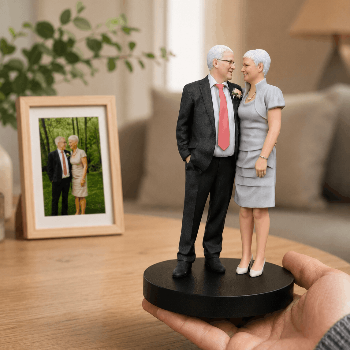 MemoPortrait Personalized Desktop Photo Frame and Note Holder